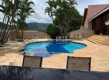 Casa · 700m² · 4 Quartos · 8 Vagas · Casa Alto Padrão com 4 suítes e vista para Pedra Grande!
