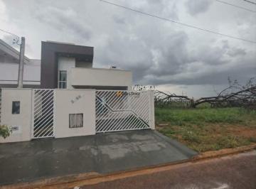 Casa · 111m² · 3 Quartos · 2 Vagas · Casa para Aluguel no Parque dos Poderes (Sorriso/MT) | 3 Quartos, 1 Suíte, 2 Vagas