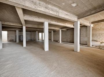 Comercial · 620m² · Loja para alugar no Centro em Itaúna/MG
