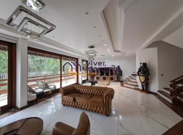 Casa · 810m² · 4 Quartos · 6 Vagas · Casa Residencial no Jardim Guedala - 4 Dormitórios (3 Suítes)