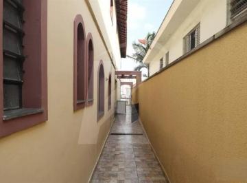 Casa · 306m² · 4 Quartos · 7 Vagas · Sobrado de 306 mts², 4 quartos (2 suítes), 7 vagas, na Vila Mazzei
