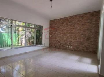 Casa · 230m² · 3 Quartos · 5 Vagas · Casa à venda com 230m², 4 quartos e 3 vagas