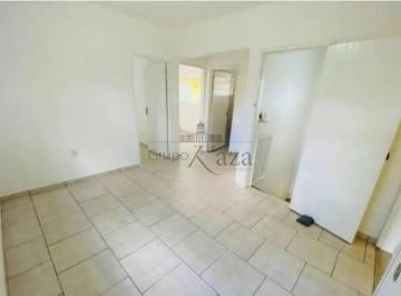 Casa · 558m² · 3 Quartos · 3 Vagas · Oportunidade - Casa Sobrado - Chácaras Araújo I - 3 Dormitórios - 200m².