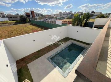Casa · 293m² · 4 Quartos · 4 Vagas · Casa de Alto Padrão no Condomínio Splendido, 293m² - Uberlândia MG