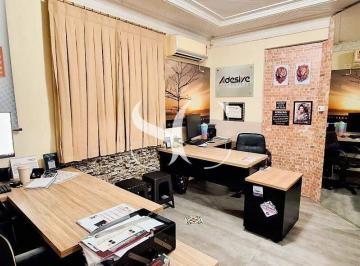 Casa · 115m² · 3 Vagas · Vende-se sobrado Comercial no bairro de Campo Grande em Santos 