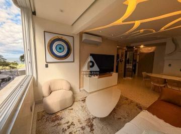 Apartamento · 125m² · 3 Quartos · Quadra da Praia! Apartamento planejado com 3 quartos e 3 banheiros! 125m²
