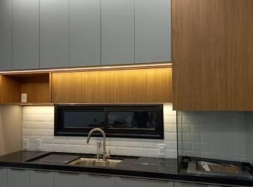 Casa · 157m² · 3 Quartos · 4 Vagas · Sobrado à venda no condomínio fechado Jardins do Império  -  Indaiatuba