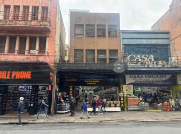 Comercial de 1 quarto, Porto Alegre · Loja com 4 andares no coração da voluntários