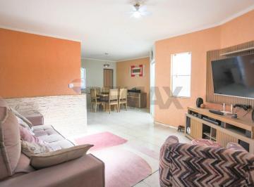 Casa · 124m² · 2 Quartos · Casa assobrada de 124m² com 2 quartos, 1 suíte, garagem com 4 vagas