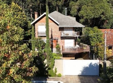 Casa · 300m² · 3 Quartos · Casa com 3 dormitórios, 300m², no Condomínio Vale do Bosque, Centro de Gramado
