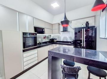 Casa · 350m² · 4 Quartos · Casa 4 quartos, terraço e suíte à venda na Rua Mariano Procópio, Centro, Juiz de Fora