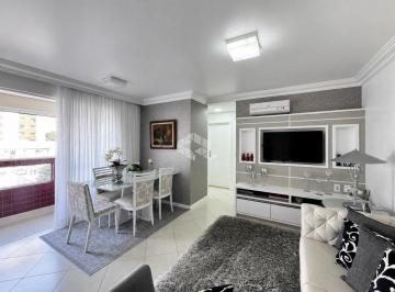 Apartamento · 74m² · 2 Quartos · 1 Vaga · APARTAMENTO À VENDA NO ESTREITO | 2 QUARTOS, SUÍTE E SACADA COM CHURRASQUEIRA