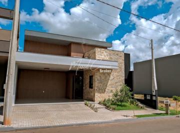 Casa · 160m² · 3 Quartos · 2 Vagas · Casa a venda com 3 quartos suítes, escritório, piscina e cozinha gourmet. Mobiliada e Decorada no co