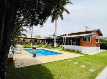 Casa · 340m² · 3 Quartos · 6 Vagas · Excelente casa térrea 3 quartos (1 suíte master ) 340m muito bem distribuídos.