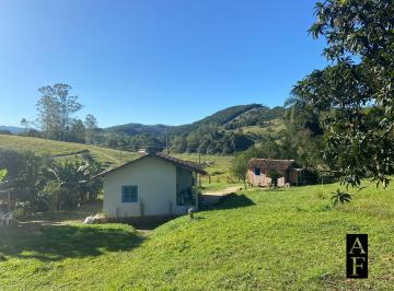 Rural · 90000m² · 3 Quartos · Sítio à venda no bairro Centro - Imaruí/SC