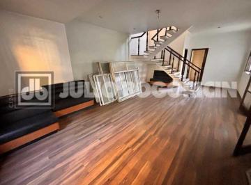 Casa · 191m² · 3 Quartos · 4 Vagas · Casa de rua duplex - 3 quartos (1 suite) - área externa com vaga para 4 vagas