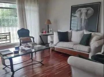 Casa en Venda de 3 quartos Jardim Esplanada · Casa em Jardim Esplanada, São José dos Campos/SP de 202m² 3 quartos à venda por R$ 2.000.000,00 ou p