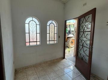 Casa · 2 Quartos · Casa em , Santa Branca/SP de 0m² 2 quartos para locação R$ 900,00/mes