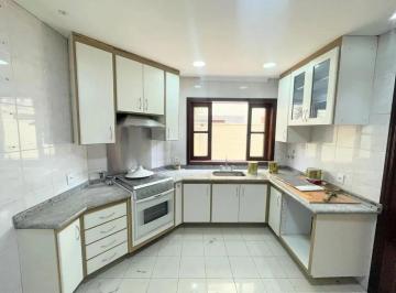 Casa · 278m² · 3 Quartos · 4 Vagas · Casa em Jardim das Colinas, São José dos Campos/SP de 278m² 3 quartos para locação R$ 14.000,00/mes
