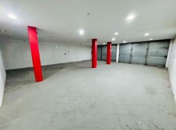 Comercial · 142m² · 2 Vagas · Galpão em Piratininga, Niterói/RJ de 142m² para locação R$ 7.000,00/mes