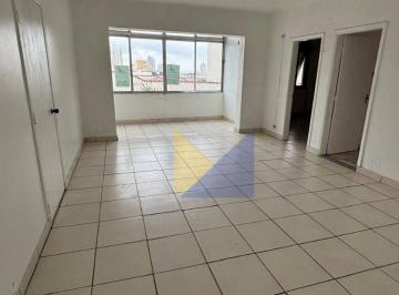 Comercial · 140m² · Sala Comercial para alugar em Centro de 140.00m²