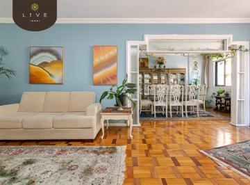 Apartamento · 158m² · 2 Quartos · 1 Vaga · Apartamento para locação com 2 quartos e vaga de garagem no Centro de Curitiba.