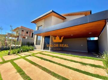 Casa · 300m² · 3 Quartos · 4 Vagas · Casa de Condomínio para venda em Jardim Samambaia de 300.00m² com 3 Quartos, 3 Suites e 4 Garagens