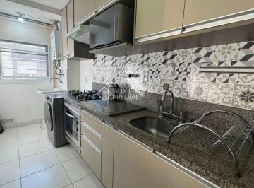 Apartamento · 38m² · 2 Quartos · Lindo Apartamento de 2 Quartos - Semi-Mobiliado e com Vaga Coberta!