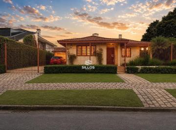 Casa · 299m² · 3 Quartos · 4 Vagas · Casa térrea à venda no bairro São Pedro em São José dos Pinhais-PR