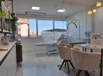 Comercial · 31m² · 1 Vaga · Salas à venda em Santana - RS
