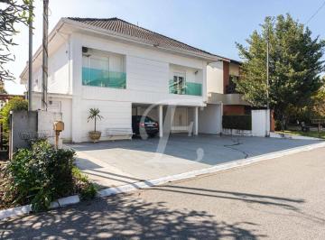 cd5a7cce6785f37270f6fb2bd6e157b69fc97787 · Casa para venda e locação no Residencial 03 Alphaville