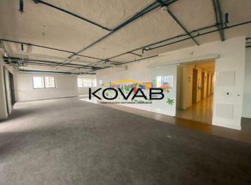 Comercial · 230m² · 5 Vagas ·  Oportunidade Única: Conjunto Comercial de Alto Padrão na Chácara Santo Antônio! 230m²