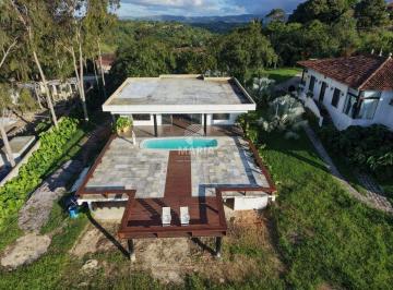 Casa de 5 quartos, Chã Grande · Casa fora de condomínio com 05 quartos e vista privilegiada à venda em Chã Grande/PE!