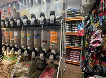 Comercial , Itapema · PET SHOP PREMIUM À VENDA EM ITAPEMA/SC — NEGÓCIO CONSOLIDADO E PRONTO E FATURARANDO