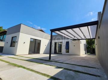1 · Casa Residencial de 3 Suítes no Carianos