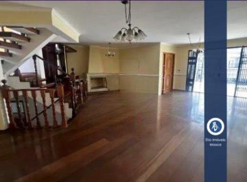 Casa · 130m² · 3 Quartos · 3 Vagas · Sobrado à Venda - Conforto, Espaço e Sofisticação