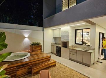 Casa · 137m² · 3 Quartos · 2 Vagas · Sobrado Novo em Condomínio fechado com 3 suítes