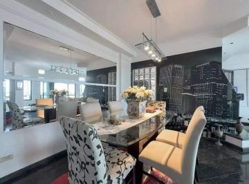 Apartamento · 179m² · 3 Quartos · 2 Vagas · Apartamento à venda no Edifício Farol da Barra