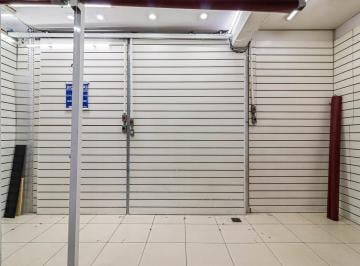 Comercial · 5m² · Loja em galeria na Avenida dos Jequitibás, N. 101 - box 19 • 5 m²