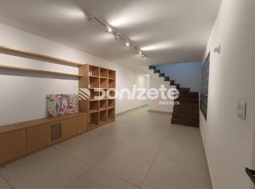 Casa · 218m² · 3 Quartos · 2 Vagas · Sobrado para Aluguel em Santo André (Jardim) — Residencial/Comercial