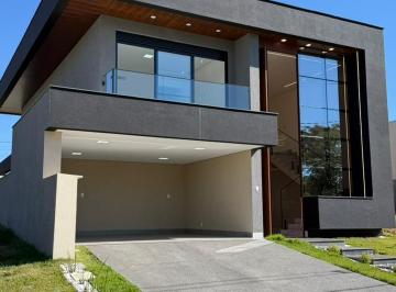 Casa · 230m² · 3 Quartos · 4 Vagas · Sobrado à Venda - Jardins Sevilha | Aparecida de Goiânia - GO