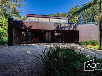 a74164eaffb4e2fc2787c99c9635de9c9510c898 · Linda casa -Tamboré I