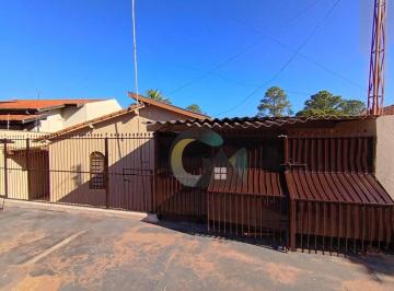 b0f79d59b521fa1f6bcd0718ea65aa335f3ec48c · Casa com 4 dormitórios para alugar, 135 m² por R$ 1.500/mês - Exposição - Barretos/SP