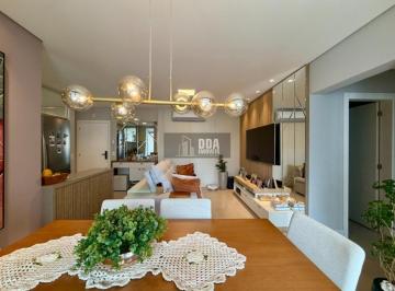 eaac8eb64f20.jpg · Apartamento à venda no Centro de Florianópolis
