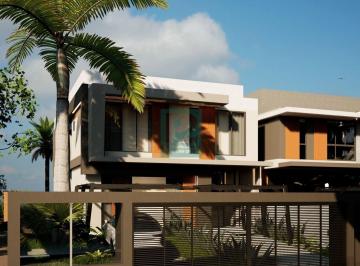 Casa · 222m² · 4 Quartos · 4 Vagas · Casa Beira-Mar de Alto Padrão com 4 Suítes na Praia de Mariscal - Bombinhas/SC