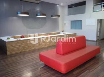Comercial · 400m² · 2 Vagas · Prédio Comercial para alugar com 400m² em Botafogo RJ