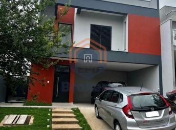 Casa · 195m² · 3 Quartos · 4 Vagas · Casa / Sobrado de Alto Padrão à venda com 03 suítes sendo 01 master - Condom...