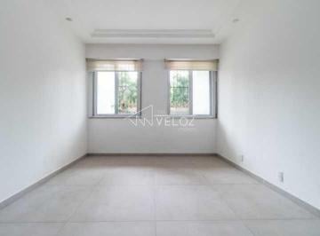 Apartamento · 118m² · 3 Quartos · Apartamento - Térreo / Residencial / Flamengo