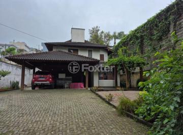 01.jpeg · Casa, 4 dormitórios, 230 m², em Cacupé