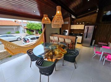 Casa de 4 quartos, Gravatá · Casa de condomínio com 04 quartos à venda em Gravatá/PE!
